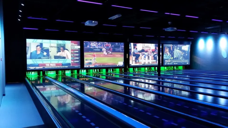 Centros de boliche con equipo nuevo US Bowling y pinsetters de hilos